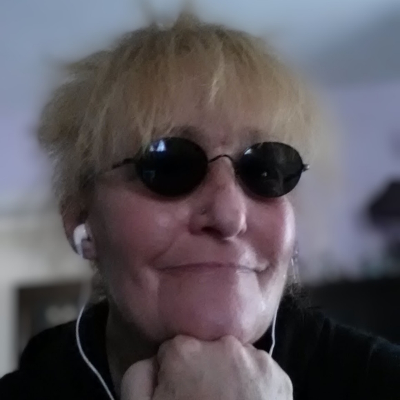 Meet your Posher, Karen e. - Picture 2 of 4